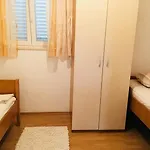 Kate, 3 - Bedroom Apartman