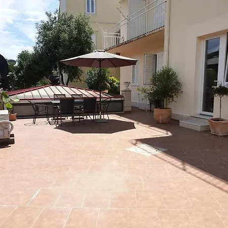 Kate, 3 - Bedroom Lägenhet *