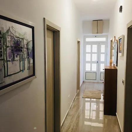 Kate, 3 - Bedroom * Ragusa