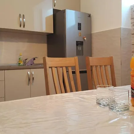 Lägenhet Kate, 3 - Bedroom *