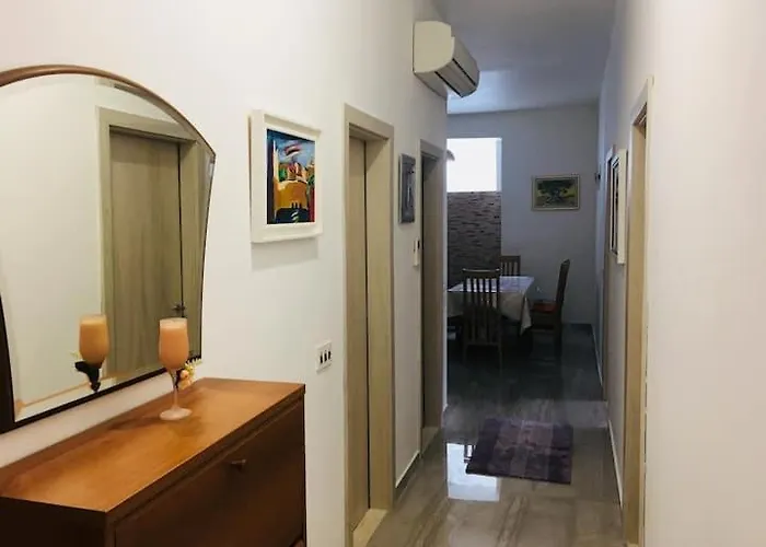 Kate, 3 - Bedroom דירה