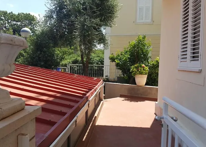 Kate, 3 - Bedroom